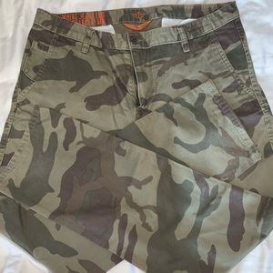 Men’s camo dockers 36x32